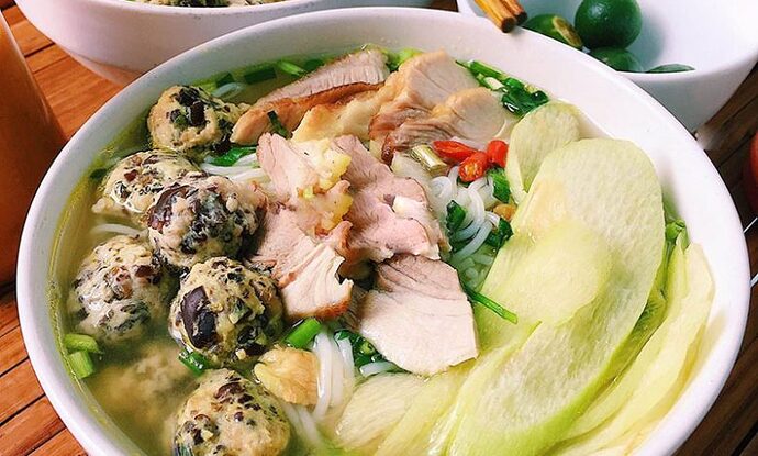 bun-doc-mung-mot-net-dan-da-noi-pho-thi-ha-noi-01-780x470