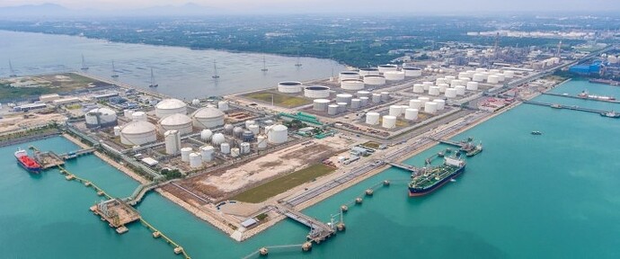 Trung Quốc bất ngờ tiết lộ nguồn dự trữ dầu thô quốc gia