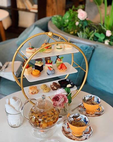 La-Fleur-Tea-Dessert-Café