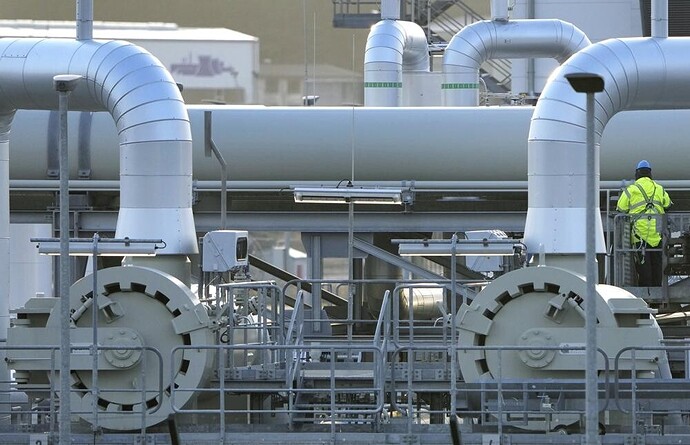 Đức đình chỉ đường ống dẫn khí đốt Nord Stream 2 trong căng thẳng Nga - Ukraine Đức đình chỉ đường ống dẫn khí đốt Nord Stream 2 trong căng thẳng Nga - Ukraine