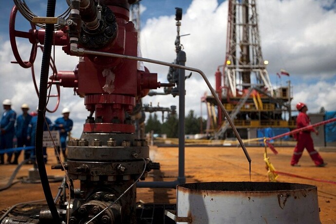 Giải pháp giúp ngành dầu khí Venezuela thoát tình trạng mắc kẹt Giải pháp giúp ngành dầu khí Venezuela thoát tình trạng mắc kẹt