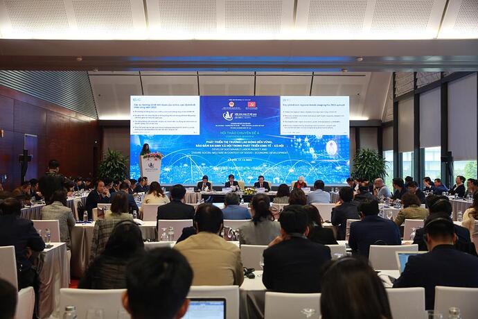 Toàn cảnh hội thảo.