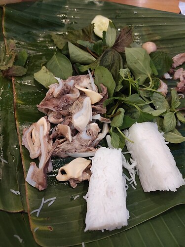 1650366692111557171040746566000