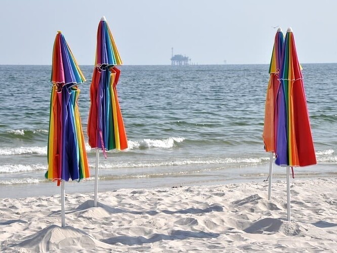 Ý tưởng độc đáo cho các giàn khoan dầu bị bỏ hoang