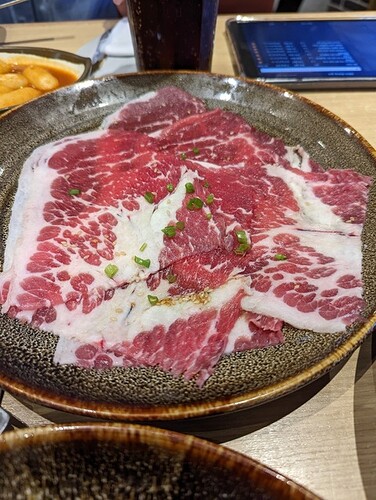 PXL_20221119_051358386