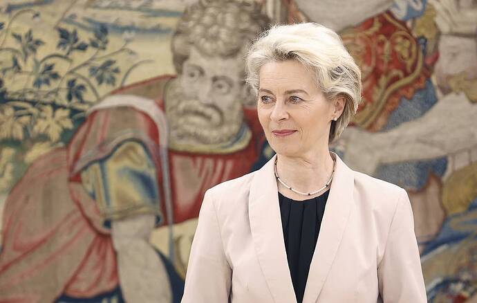 Chủ tịch Ủy ban Châu Âu Ursula von der Leyen EPA-EFE / MARISCAL