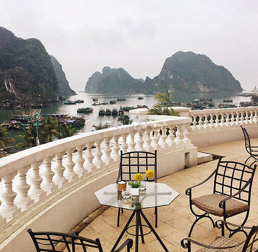 cafe-nha-sach-phuong-nam-vin-com-ha-long