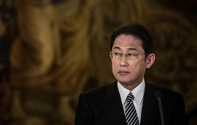 Fumio Kishida EPA-EFE / MARTIN DIVISEK