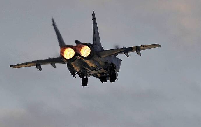 Tiêm kích MiG-31 Lev Fedoseev / TASS