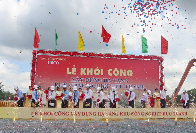 Nghi_thuc_khoi_cong_KCN_Huu_Thanh