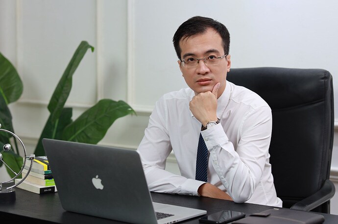 Nhóm ngân hàng vẫn là tâm điểm . Ông Ngô Minh Đức, Founder Công ty Cổ phần Đầu tư tài chính LCTV . Kể ...