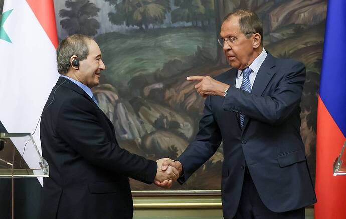 Ngoại trưởng Syria Faisal Mekdad và Ngoại trưởng Nga Sergey Lavrov Mikhail Metzel/TASS