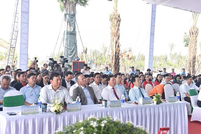 Phó Thủ tướng Mai Văn Chính dự Lễ khởi công dự án Khu đô thị sinh thái, thương mại và du lịch tại xã Thanh Phú, huyện Bến Lức, Long An. Ảnh: VGP/Giang Thanh.