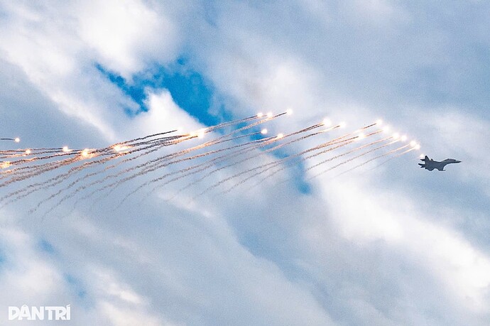 tong-duyet-a8034jpg-1756519632961