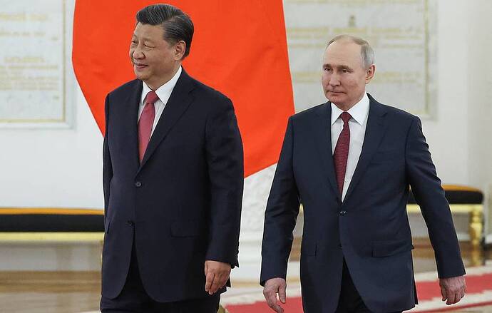 Chủ tịch Trung Quốc Tập Cận Bình và Tổng thống Nga Vladimir Putin Sergei Karpukhin/TASS