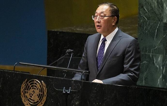 Đại diện thường trực của Trung Quốc tại LHQ Zhang Jun EPA-EFE/JUSTIN LANE