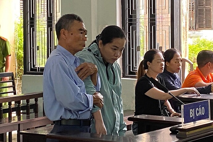 Cựu nhân viên ngân hàng lừa đảo chiếm đoạt gần 29 tỷ đồng - 1