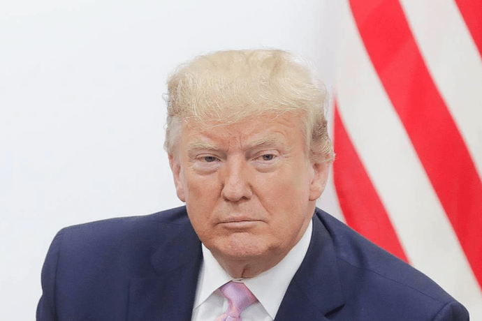 Ông Trump tính tăng thuế áp lên giới nhà giàu Mỹ - 1