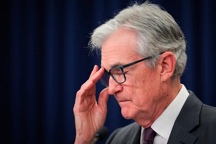 Cuộc họp chính sách đến gần, Fed đối diện với thách thức chưa từng có: Nội bộ chia rẽ mạnh, các ứng viên Chủ tịch Fed 'lún sâu' trong những cuộc cạnh tranh ngầm- Ảnh 1.