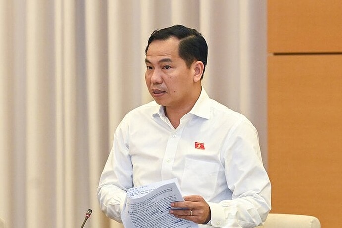 Chủ nhiệm Ủy ban Tài chính ngân sách - ông Lê Quang Mạnh phát biểu. Ảnh: Duy Linh Chủ nhiệm Ủy ban Tài chính ngân sách - ông Lê Quang Mạnh phát biểu. Ảnh: Duy Linh