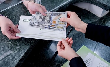 Mùa kiều hối, ngân hàng vào cuộc cạnh tranh thu hút dòng tiền