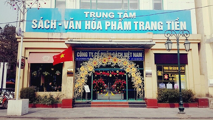 Công ty 65 tuổi của tỷ phú Phạm Nhật Vượng: Cổ phiếu tăng dựng đứng, đang nắm nhiều 'đất vàng' cạnh Hồ Gươm
