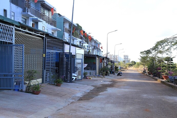 Hồ sơ doanh nghiệp “bán nhầm” nhà ở xã hội cho người thân quan chức - 2