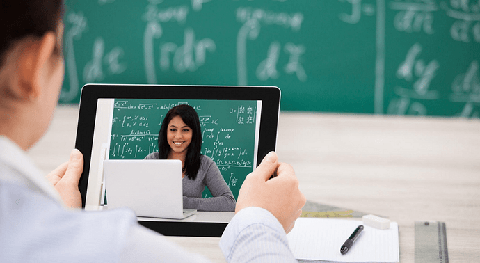 Chuyển đổi số trong giáo dục cần những điều kiện gì?