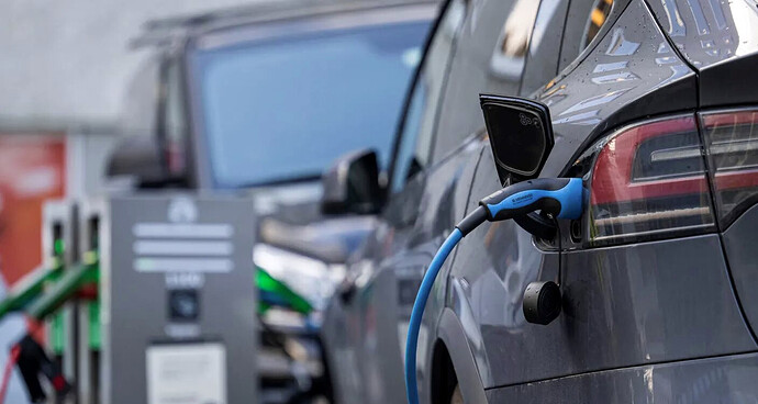 Châu Âu 'giật mình' trước xe điện giá siêu rẻ 'Made in China'- Ảnh 2.