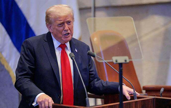 Tổng thống Hoa Kỳ Donald Trump Chip Somodevilla/ Pool qua AP