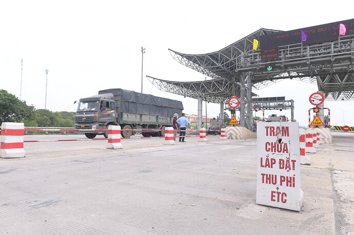 Chìm trong thua lỗ kéo dài, BOT cầu Thái Hà không đủ nguồn lực tài chính để triển khai lắp hệ thống thu phí ETC- Ảnh 3. Chìm trong thua lỗ kéo dài, BOT cầu Thái Hà không đủ nguồn lực tài chính để triển khai lắp hệ thống thu phí ETC- Ảnh 3.