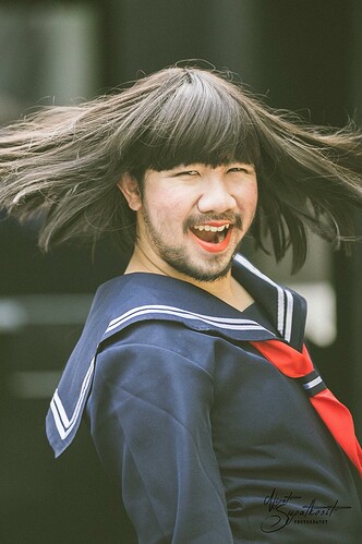 anh-trai-xau-gia-gai-de-rau