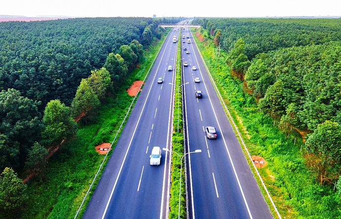 Sơn Hải, Đèo Cả, Phương Thành... xin mở rộng hàng nghìn km cao tốc Bắc - Nam, tự lo 100% vốn: Bộ Xây dựng đề xuất gì với Chính phủ?