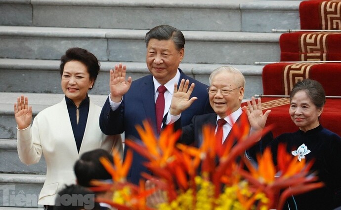 1702383007-don-11-3988-width1966height1213