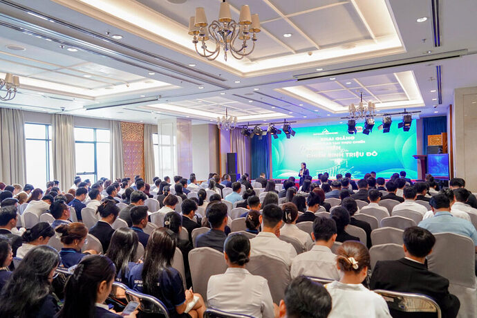 Toàn cảnh Khóa đào tạo thực chiến “Từ Nhân viên đến Chiến binh Triệu đô 2026” do DXS tổ chức