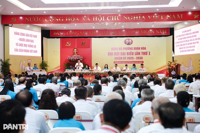 Nguyên Thủ tướng Nguyễn Tấn Dũng dự Đại hội Đảng bộ phường Xuân Hòa - 3