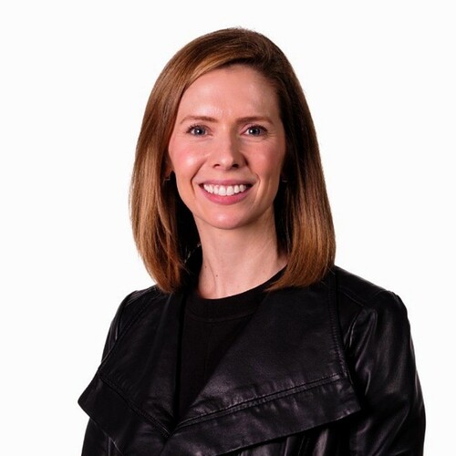 Cả thế giới chỉ biết đến Elon Musk, nhưng không có người phụ nữ này chưa biết Tesla sẽ đi đến đâu: Đứng đằng sau thỏa thuận lịch sử giữa các hãng xe, kín tiếng đến mức cánh săn tin cũng 'bó tay'- Ảnh 2.