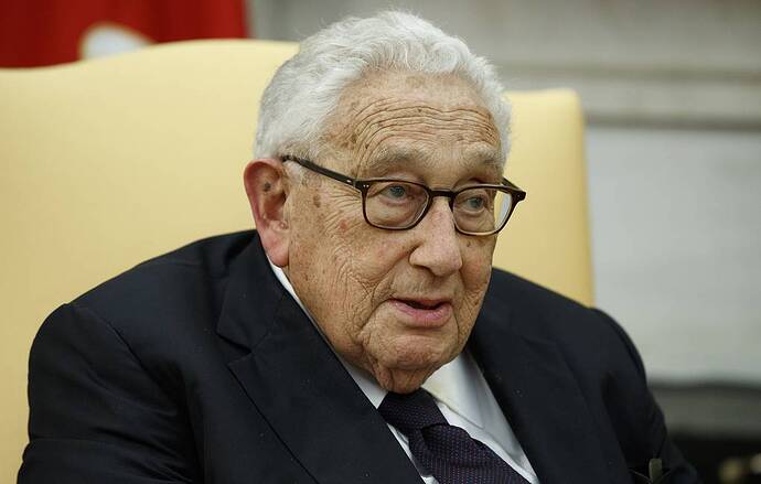 Henry Kissinger Ảnh AP / Evan Vucci