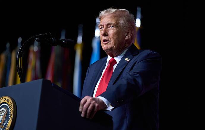 Tổng thống Hoa Kỳ Donald Trump Ảnh AP/Evan Vucci