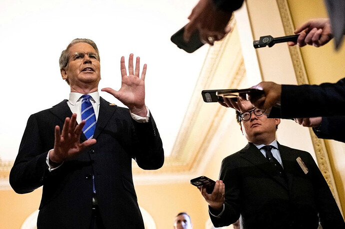 Bộ trưởng Tài chính Mỹ: Không có cửa cho đầu tư Trung Quốc vào Mỹ trong thỏa thuận thương mại - ảnh 1