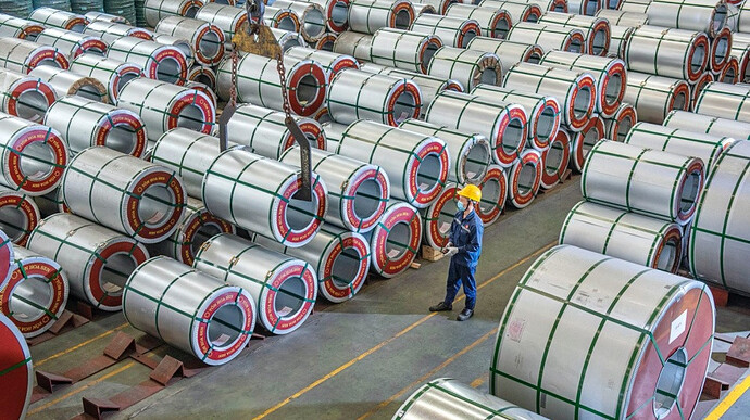 Tuyên bố 'ngành thép giỏi lắm chỉ đi ngang', Hoa Sen (HSG) xoay xở thế nào để giữ vững vị thế dẫn đầu mảng tôn mạ?