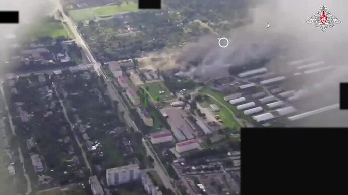 Kho UAV Ukraine cháy lớn sau khi bị Geran tập kích