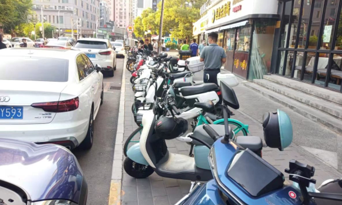 'Phủ kín' đường phố bằng xe máy điện từ cách đây hàng chục năm, Trung Quốc đi trước thế giới bằng chiến lược 'điện hóa toàn dân'- Ảnh 1.