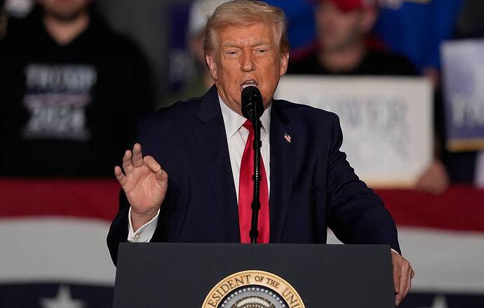 Tổng thống Mỹ Donald Trump (Ảnh AP/Charlie Neibergall)