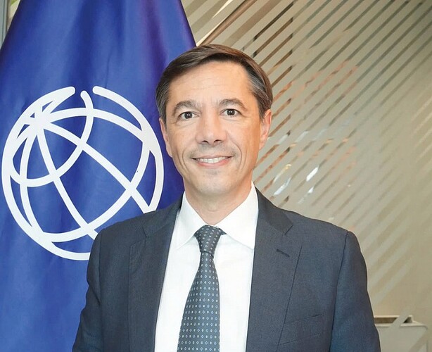 Việt Nam - Nền kinh tế tăng trưởng nhanh nhất Đông Á và toàn cầu