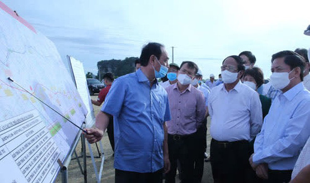 Không để thiếu vật liệu làm đường cao tốc - Ảnh 1. Không để thiếu vật liệu làm đường cao tốc - Ảnh 1.