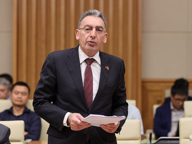 Việt Nam giống như võ sĩ hạng trung nhưng vẫn đang thi đấu trong nhóm hạng nhẹ - Ảnh 1. Việt Nam giống như võ sĩ hạng trung nhưng vẫn đang thi đấu trong nhóm hạng nhẹ - Ảnh 1.