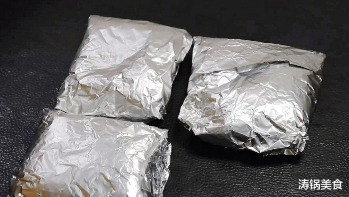 Bảo quản thịt lợn trực tiếp trong tủ lạnh là sai lầm, làm cách này thịt cả tháng vẫn tươi ngon 6