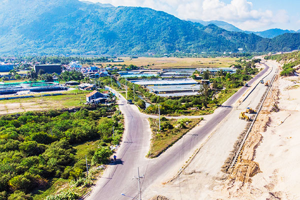 Tăng tốc cho đầu tư công - Ảnh 1. Tăng tốc cho đầu tư công - Ảnh 1.