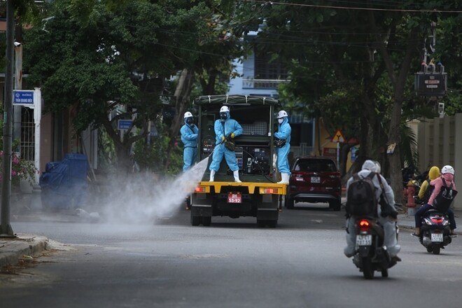 Trong 8 tháng năm 2021, chi gần 19 nghìn tỷ đồng cho công tác phòng chống dịch và hỗ trợ người dân